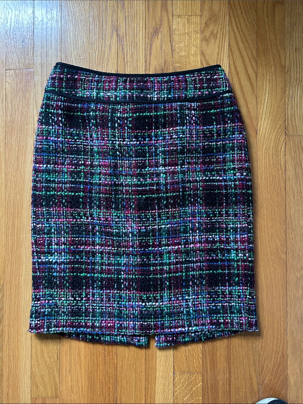 Talbots Boucle Plaid Tweed Pencil Skirt in Black & Pink multi color Sz 2P  wool